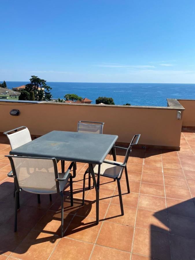 Welcome Riviera - Attico San Faustino 165 Mq Piu 110 Mq Di Terrazza- In Villa 700 ,Vista Mare Strepitosa-100 M Dalla Spiaggia-Parking Esclusivo Rapallo Eksteriør billede