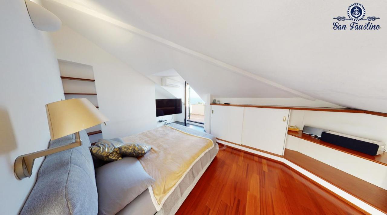 Welcome Riviera - Attico San Faustino 165 Mq Piu 110 Mq Di Terrazza- In Villa 700 ,Vista Mare Strepitosa-100 M Dalla Spiaggia-Parking Esclusivo Rapallo Eksteriør billede