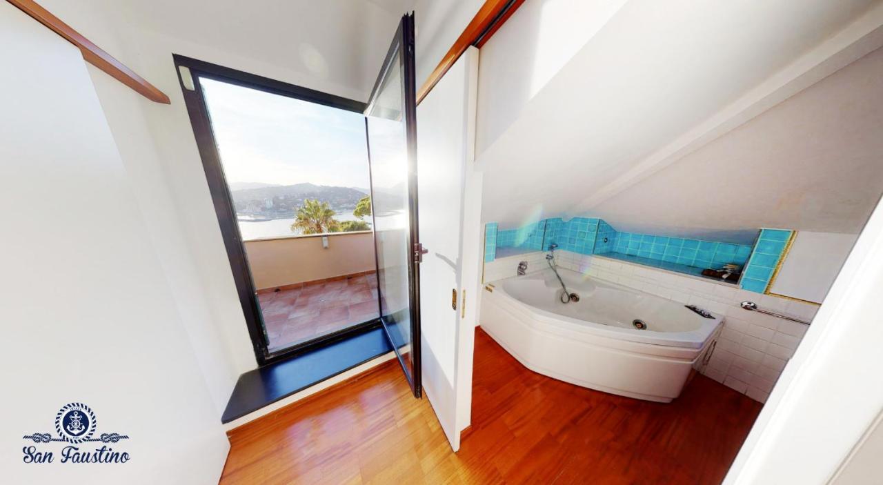 Welcome Riviera - Attico San Faustino 165 Mq Piu 110 Mq Di Terrazza- In Villa 700 ,Vista Mare Strepitosa-100 M Dalla Spiaggia-Parking Esclusivo Rapallo Eksteriør billede